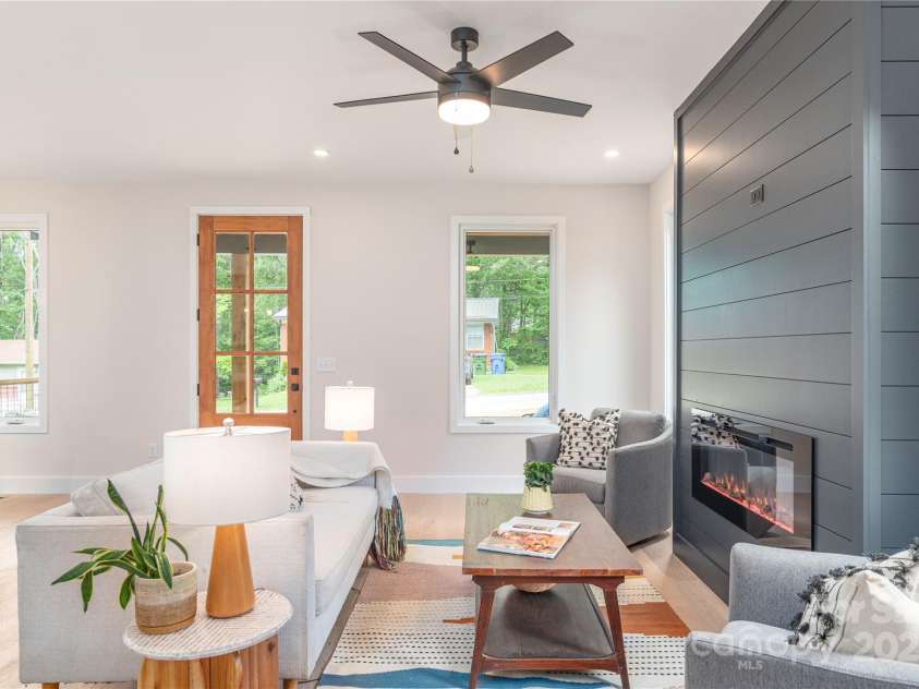 59 Campground Road, Asheville, NC 28805.  MLS# CAR4249637, YatesRealty ID 14822. 