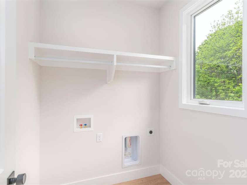 59 Campground Road, Asheville, NC 28805.  MLS# CAR4249637, YatesRealty ID 14822. 