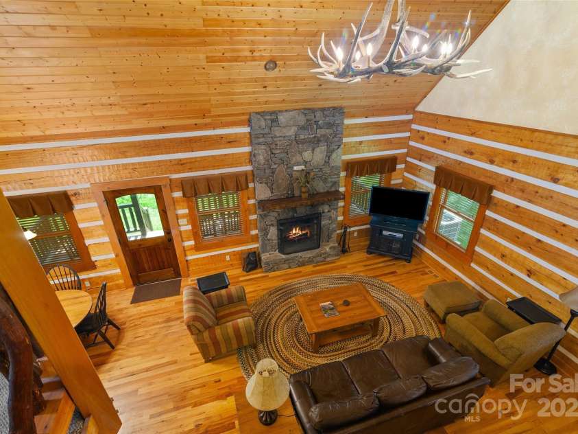 24 Rachels Circle, Maggie Valley, NC 28751.  MLS# CAR4243349, YatesRealty ID 14823. 