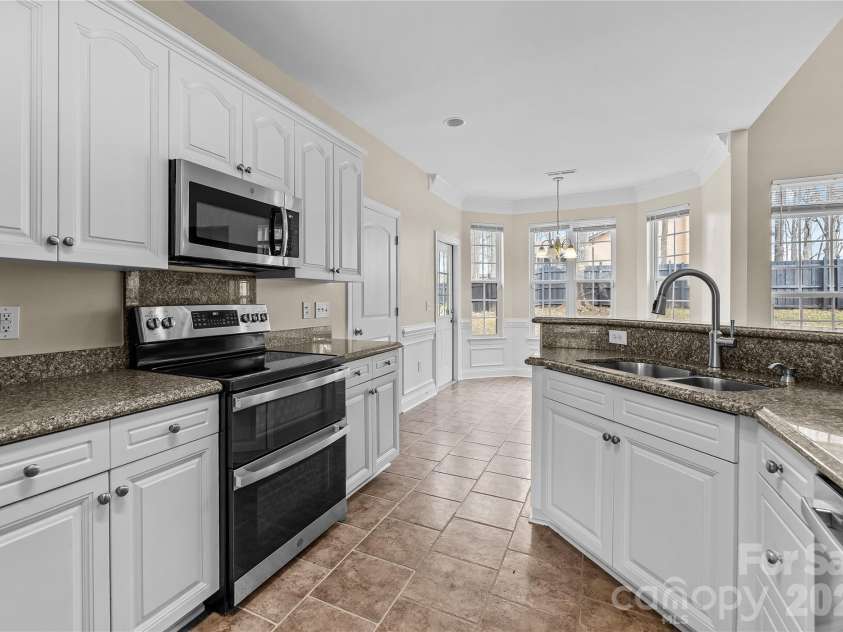 5106 Twin Cedars Drive, Monroe, NC 28110.  MLS# CAR4351559, YatesRealty ID 14823. 