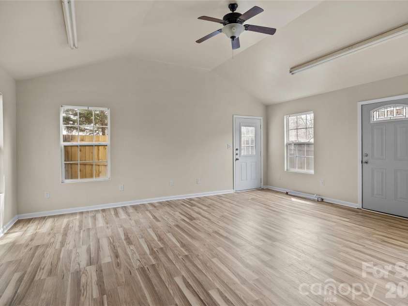 5106 Twin Cedars Drive, Monroe, NC 28110.  MLS# CAR4351559, YatesRealty ID 14823. 