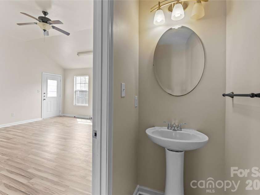 5106 Twin Cedars Drive, Monroe, NC 28110.  MLS# CAR4351559, YatesRealty ID 14823. 