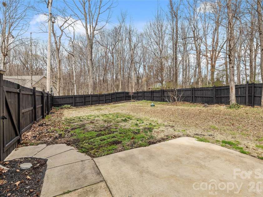 5106 Twin Cedars Drive, Monroe, NC 28110.  MLS# CAR4351559, YatesRealty ID 14823. 