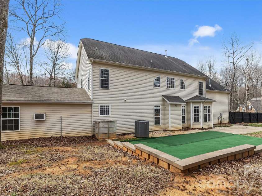 5106 Twin Cedars Drive, Monroe, NC 28110.  MLS# CAR4351559, YatesRealty ID 14823. 