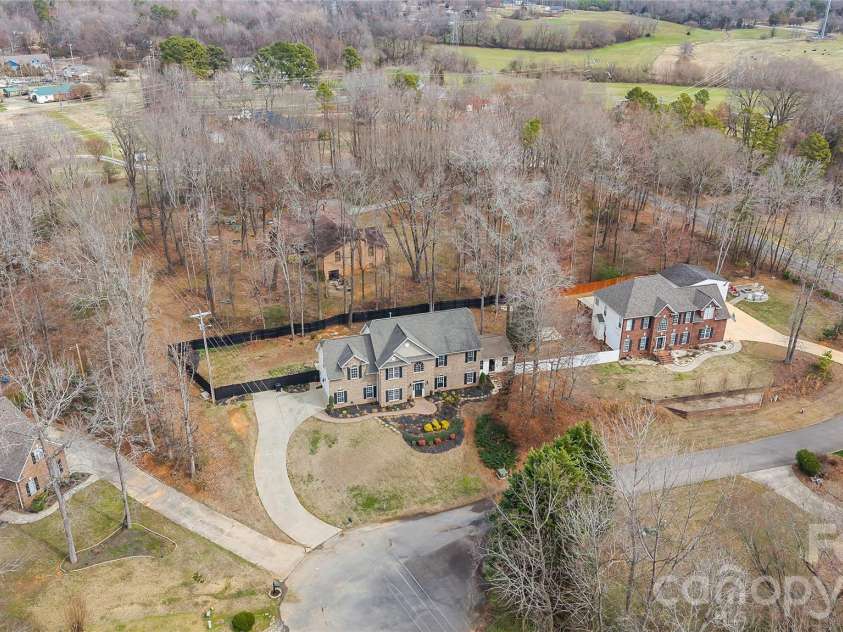 5106 Twin Cedars Drive, Monroe, NC 28110.  MLS# CAR4351559, YatesRealty ID 14823. 