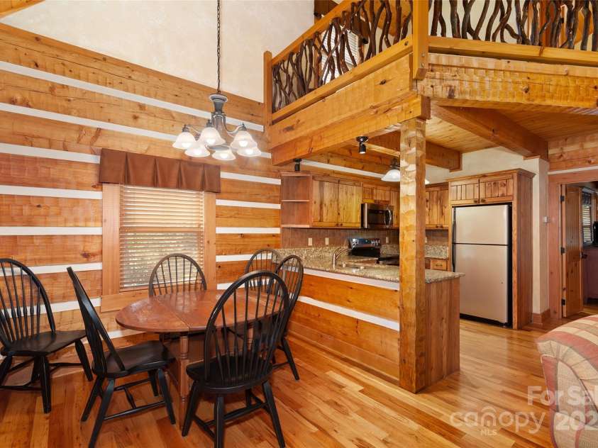 18 Rachels Circle, Maggie Valley, NC 28751.  MLS# CAR4251213, YatesRealty ID 14824. 