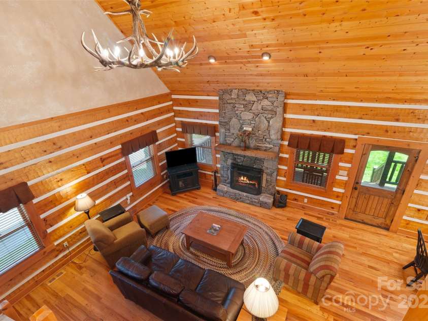 18 Rachels Circle, Maggie Valley, NC 28751.  MLS# CAR4251213, YatesRealty ID 14824. 