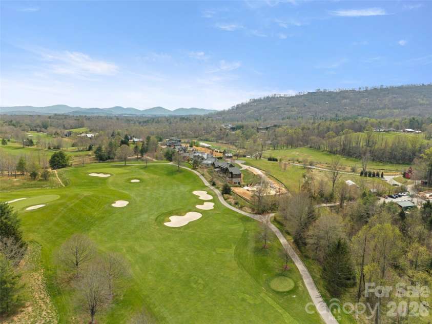6 Walnut Valley Parkway, Arden, NC 28704.  MLS# CAR4368458, YatesRealty ID 14824. 
