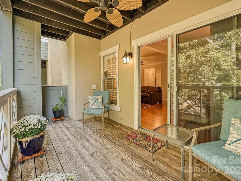 19901 Henderson Road, Cornelius, NC 28031.  MLS# CAR4306229, YatesRealty ID 14825. 