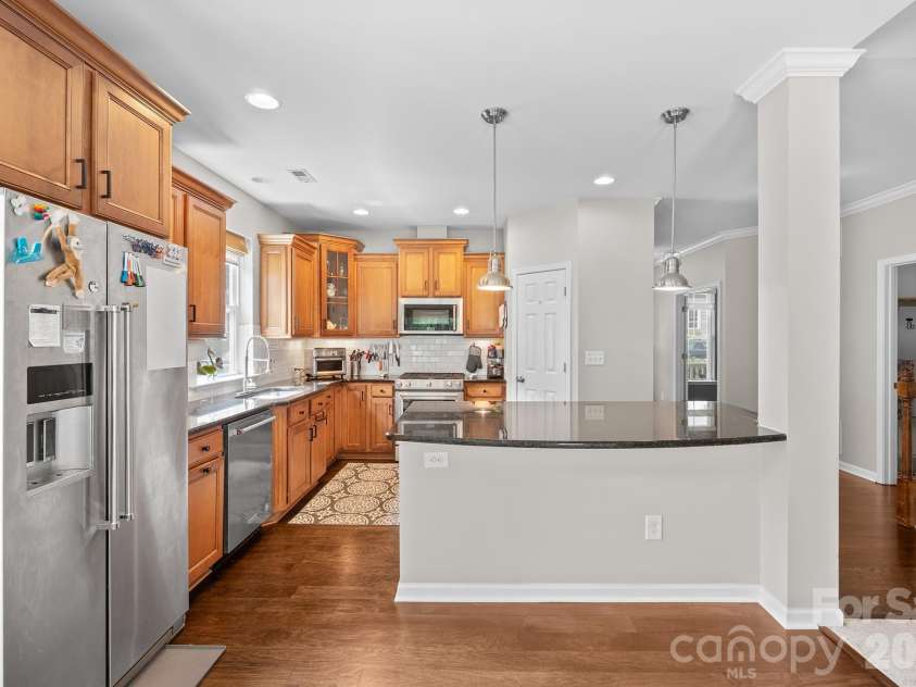 8920 Lake Pines Drive, Cornelius, NC 28031.  MLS# CAR4369266, YatesRealty ID 14825. Kitchen