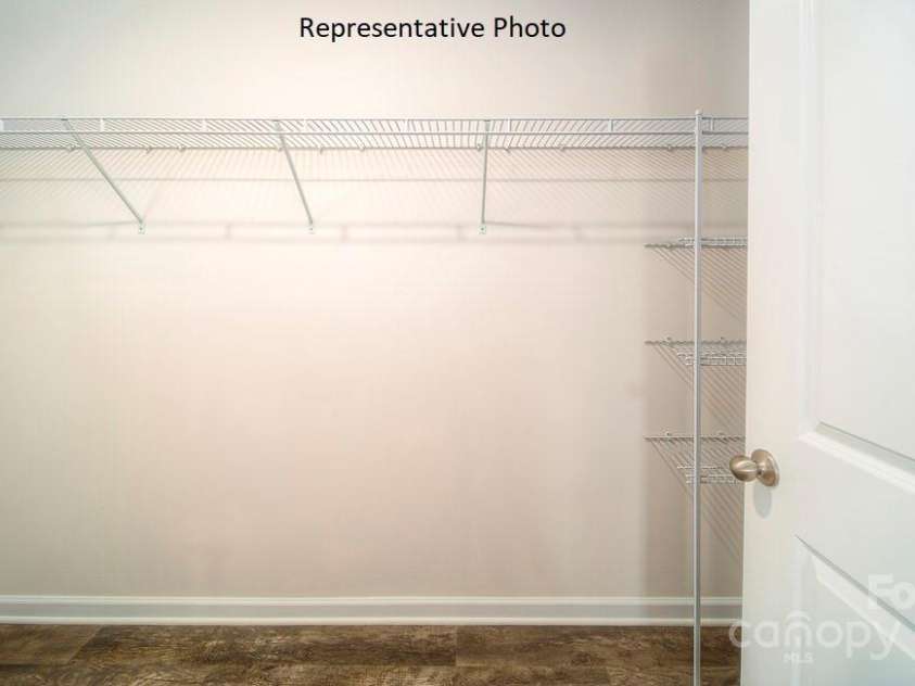 1358 37th Avenue Lane, Hickory, NC 28601.  MLS# CAR4240931, YatesRealty ID 14826. 