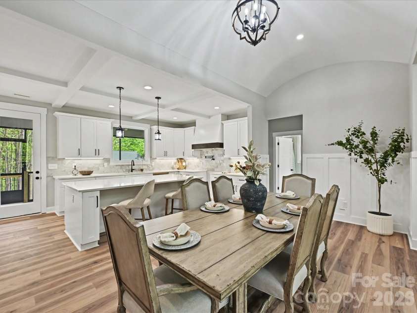5310 Liberty Hill Road, York, SC 29745.  MLS# CAR4354185, YatesRealty ID 14827. Dining Area w/ arched ceiling