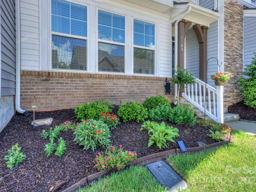 110 Synandra Drive, Mooresville, NC 28117.  MLS# CAR4256864, YatesRealty ID 14828. 