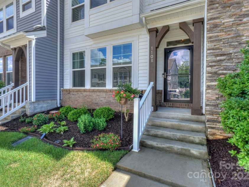 110 Synandra Drive, Mooresville, NC 28117.  MLS# CAR4256864, YatesRealty ID 14828. 