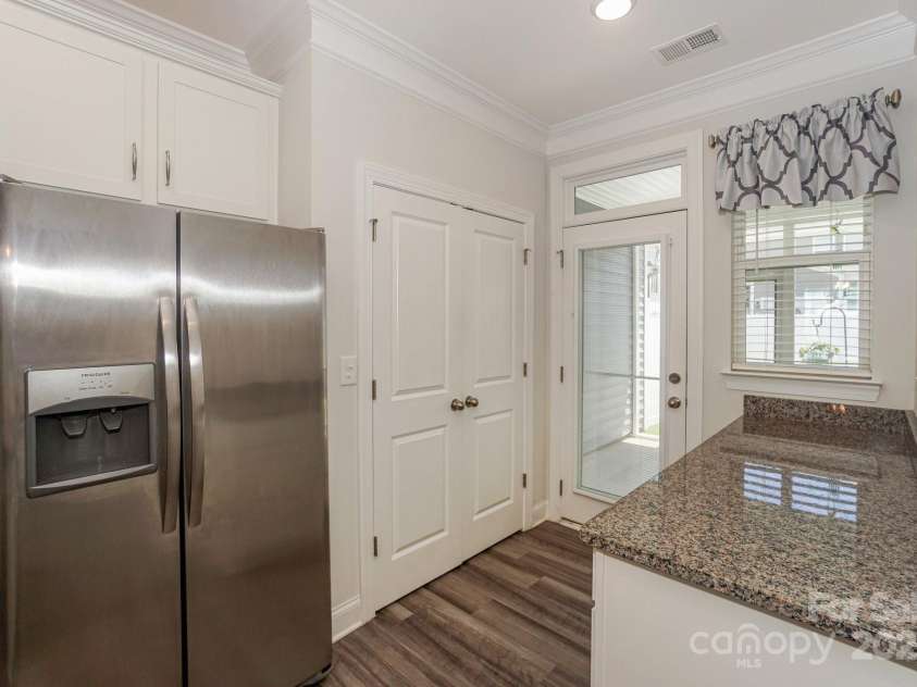110 Synandra Drive, Mooresville, NC 28117.  MLS# CAR4256864, YatesRealty ID 14828. Butler Area
