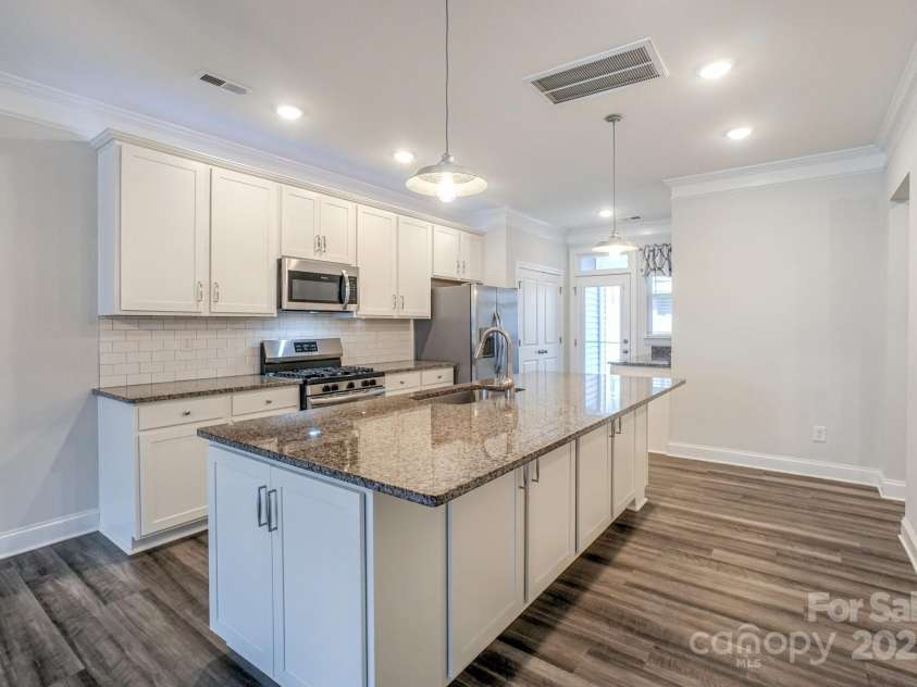 110 Synandra Drive, Mooresville, NC 28117.  MLS# CAR4256864, YatesRealty ID 14828. Kitchen