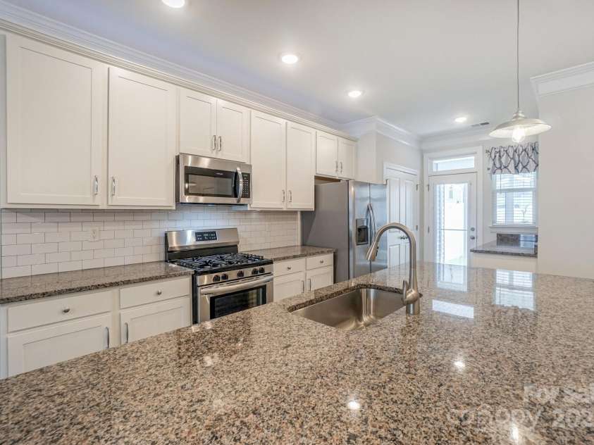 110 Synandra Drive, Mooresville, NC 28117.  MLS# CAR4256864, YatesRealty ID 14828. Kitchen