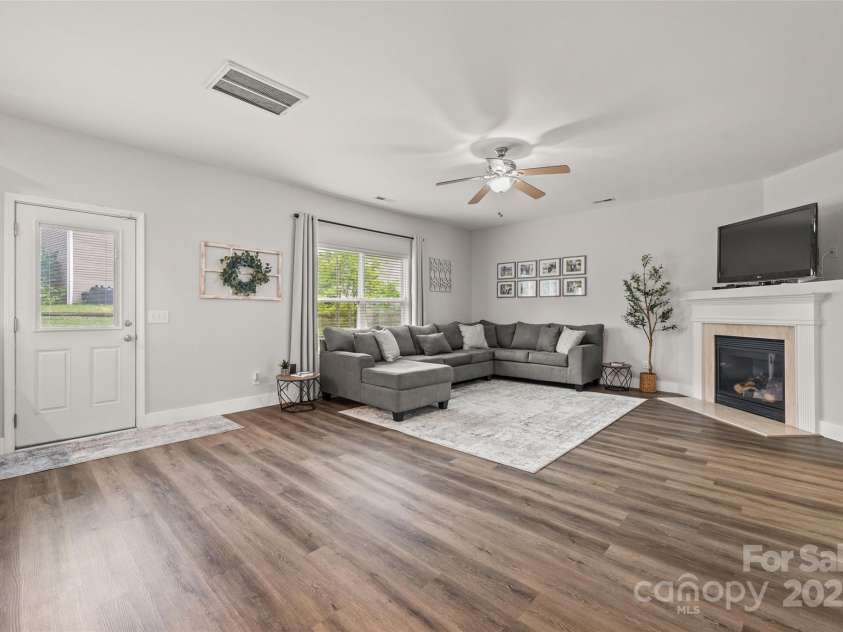 2624 St Helena Court, Fort Mill, SC 29715.  MLS# CAR4248079, YatesRealty ID 14829. 