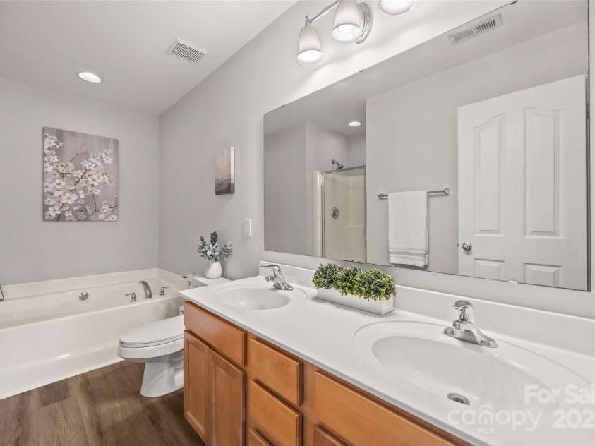 2624 St Helena Court, Fort Mill, SC 29715.  MLS# CAR4248079, YatesRealty ID 14829. 