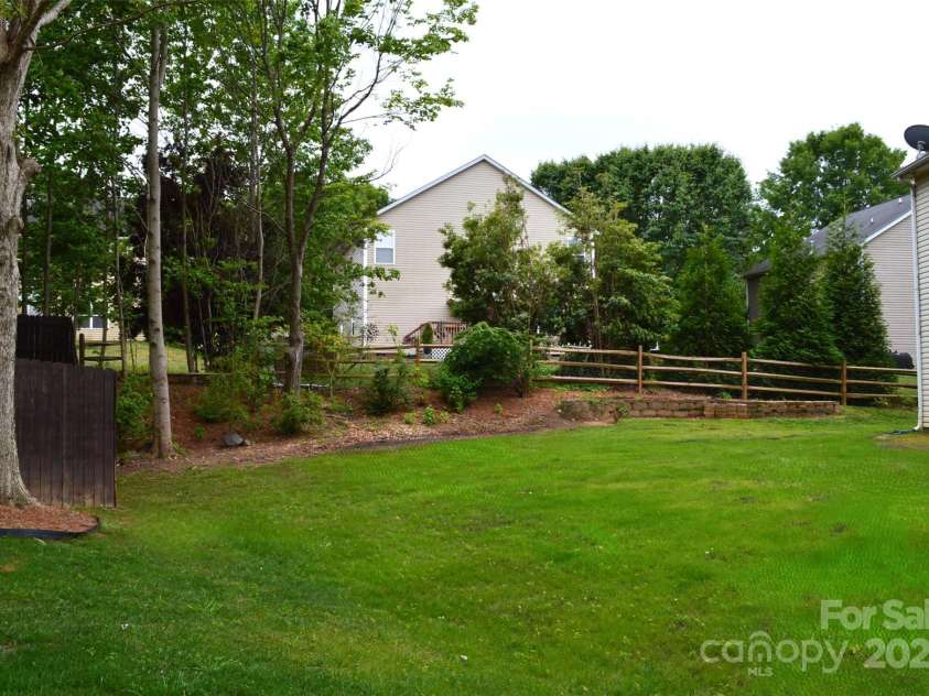 2624 St Helena Court, Fort Mill, SC 29715.  MLS# CAR4248079, YatesRealty ID 14829. 