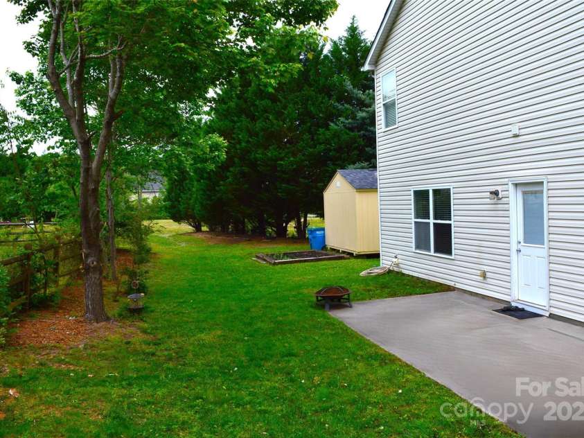 2624 St Helena Court, Fort Mill, SC 29715.  MLS# CAR4248079, YatesRealty ID 14829. 