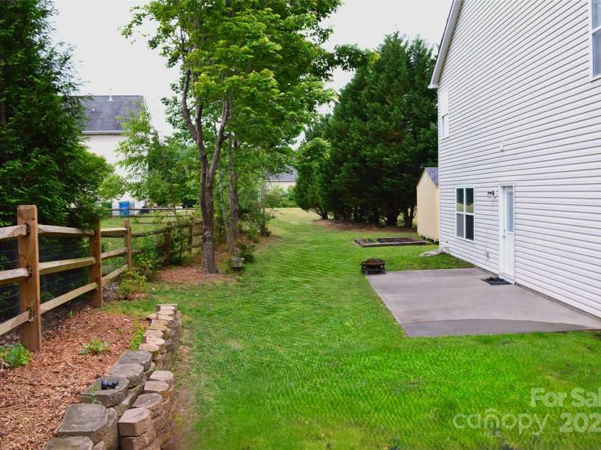 2624 St Helena Court, Fort Mill, SC 29715.  MLS# CAR4248079, YatesRealty ID 14829. 