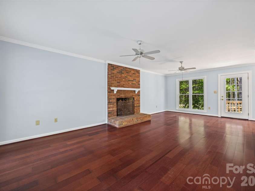 3221 Hitching Post Lane, Rock Hill, SC 29732.  MLS# CAR4359878, YatesRealty ID 14829. 