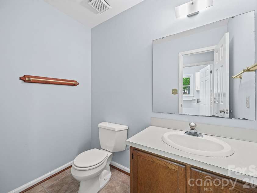 3221 Hitching Post Lane, Rock Hill, SC 29732.  MLS# CAR4359878, YatesRealty ID 14829. 