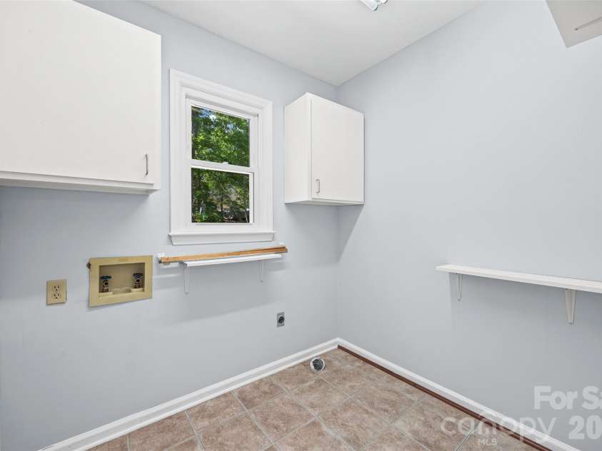 3221 Hitching Post Lane, Rock Hill, SC 29732.  MLS# CAR4359878, YatesRealty ID 14829. 