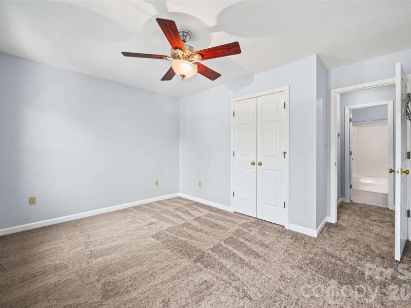3221 Hitching Post Lane, Rock Hill, SC 29732.  MLS# CAR4359878, YatesRealty ID 14829. 