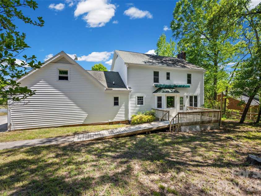 3221 Hitching Post Lane, Rock Hill, SC 29732.  MLS# CAR4359878, YatesRealty ID 14829. 