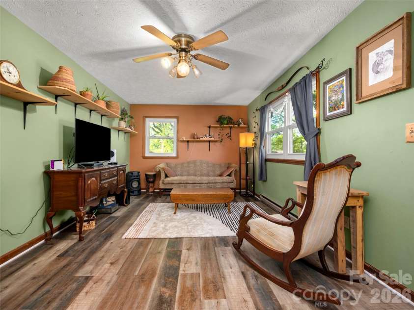 1737 Shano Drive, Hendersonville, NC 28791.  MLS# CAR4373345, YatesRealty ID 14830. 
