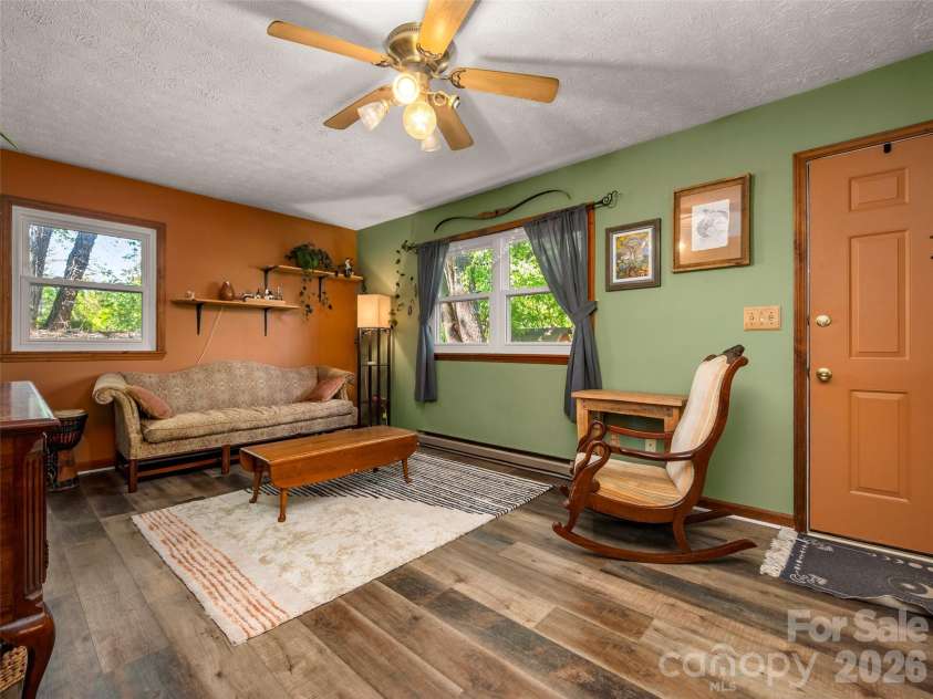 1737 Shano Drive, Hendersonville, NC 28791.  MLS# CAR4373345, YatesRealty ID 14830. 