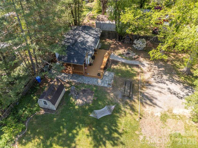 1737 Shano Drive, Hendersonville, NC 28791.  MLS# CAR4373345, YatesRealty ID 14830. 