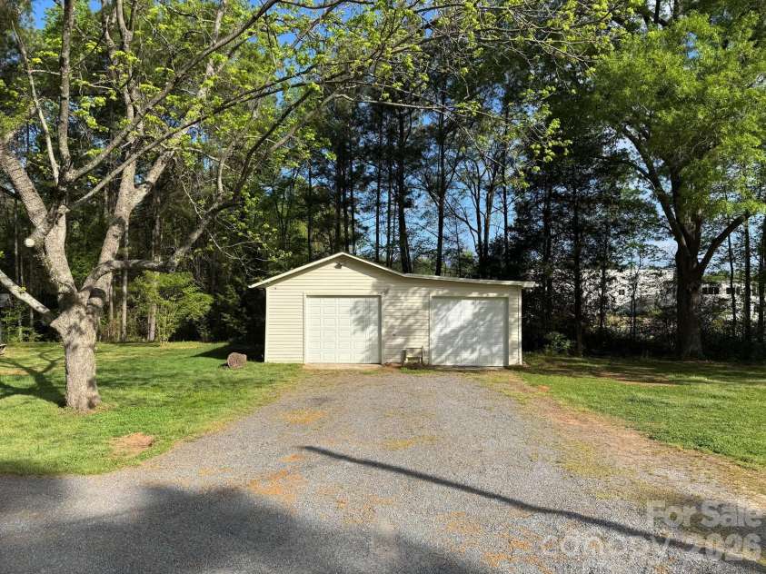 3160 Long Meadow Road, Rock Hill, SC 29730.  MLS# CAR4363826, YatesRealty ID 14832. 34 x 24 Garage 