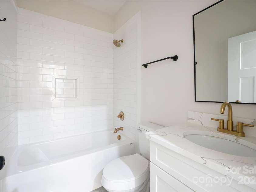 7426 Hambright Road, Huntersville, NC 28078.  MLS# CAR4256145, YatesRealty ID 14832. 