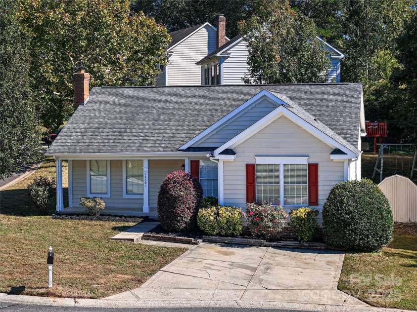 14301 Beryl Court, Pineville, NC 28134.  MLS# CAR4191983, YatesRealty ID 14833. 