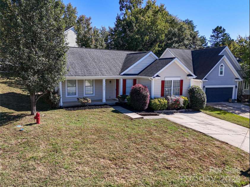 14301 Beryl Court, Pineville, NC 28134.  MLS# CAR4191983, YatesRealty ID 14833. 