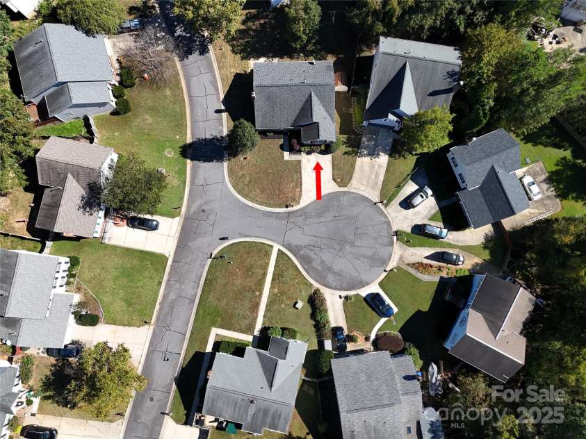 14301 Beryl Court, Pineville, NC 28134.  MLS# CAR4191983, YatesRealty ID 14833. 