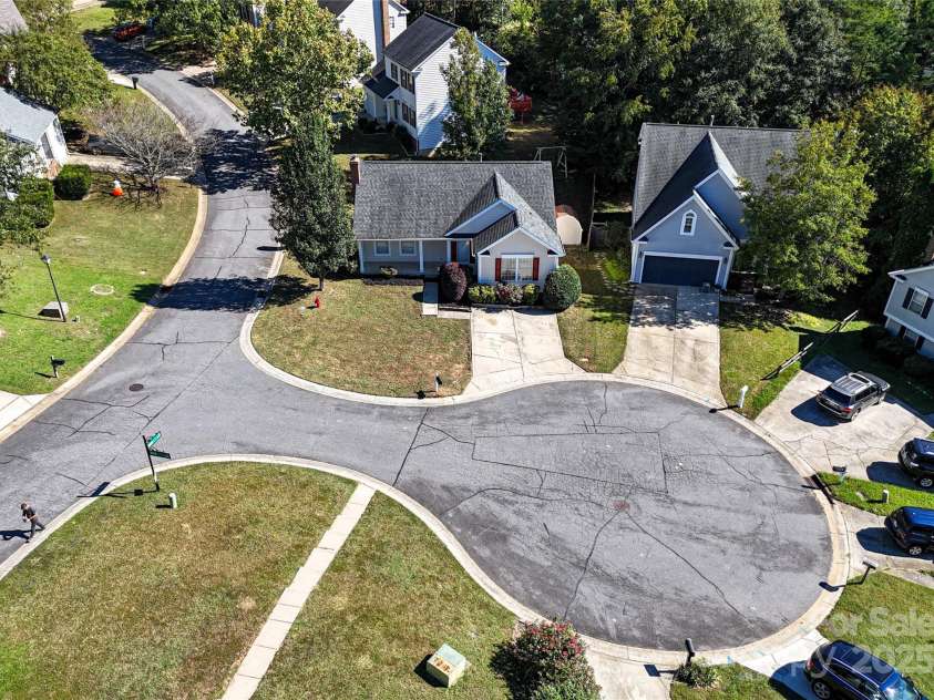 14301 Beryl Court, Pineville, NC 28134.  MLS# CAR4191983, YatesRealty ID 14833. 