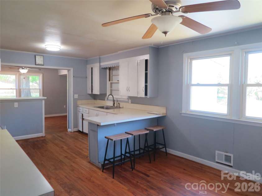 2406 Easton Drive, Shelby, NC 28152.  MLS# CAR4373233, YatesRealty ID 14833. 