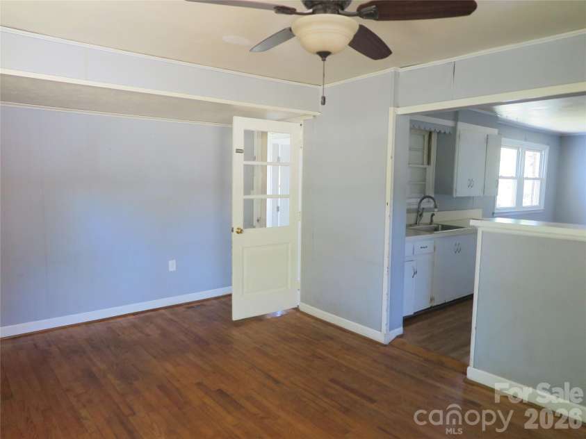 2406 Easton Drive, Shelby, NC 28152.  MLS# CAR4373233, YatesRealty ID 14833. 