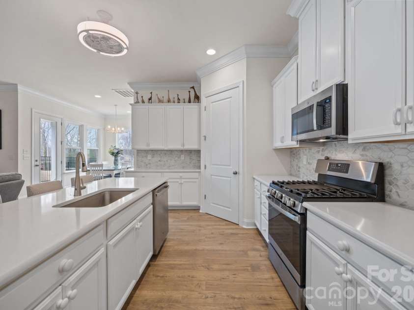 131 Reids Cove Drive, Mooresville, NC 28117.  MLS# CAR4348972, YatesRealty ID 14834. 