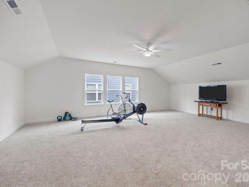 131 Reids Cove Drive, Mooresville, NC 28117.  MLS# CAR4348972, YatesRealty ID 14834. 