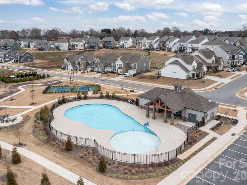 131 Reids Cove Drive, Mooresville, NC 28117.  MLS# CAR4348972, YatesRealty ID 14834. 