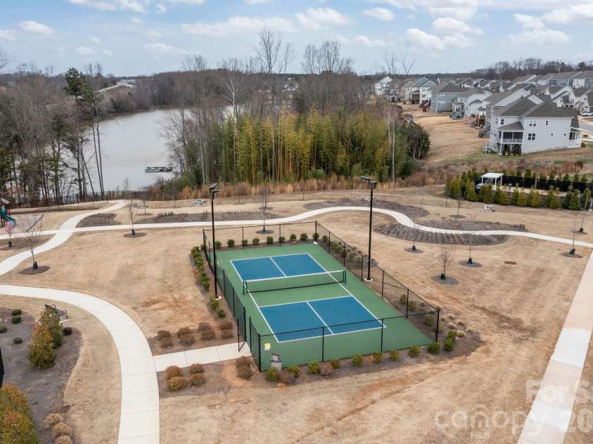 131 Reids Cove Drive, Mooresville, NC 28117.  MLS# CAR4348972, YatesRealty ID 14834. 