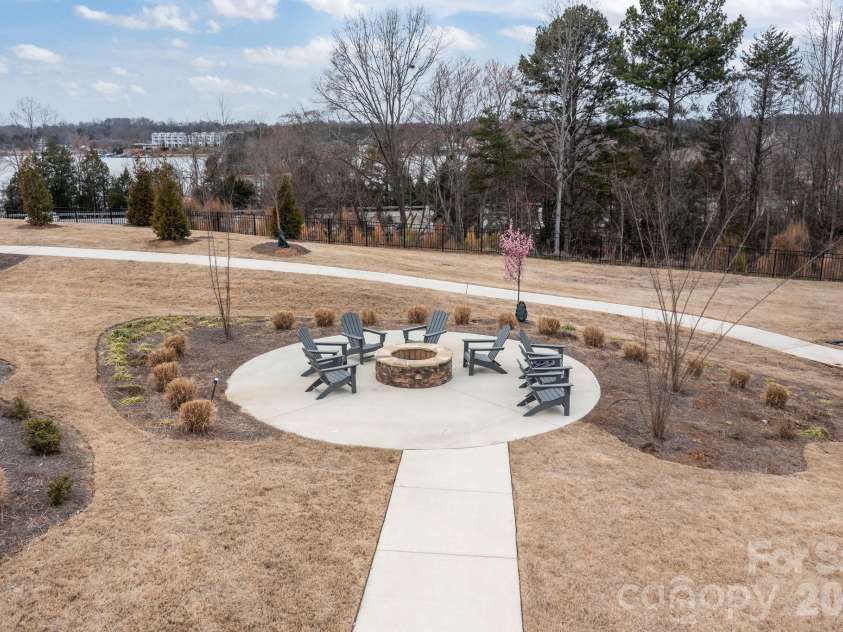 131 Reids Cove Drive, Mooresville, NC 28117.  MLS# CAR4348972, YatesRealty ID 14834. 