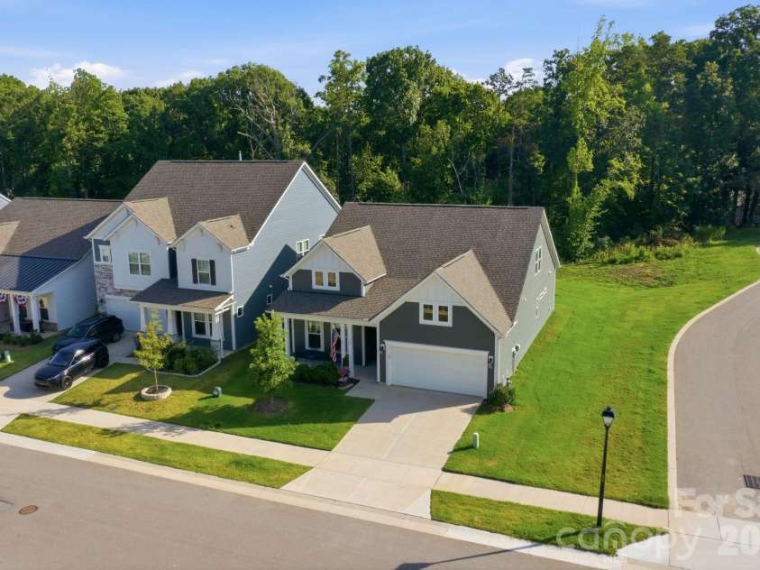 131 Reids Cove Drive, Mooresville, NC 28117.  MLS# CAR4348972, YatesRealty ID 14834. 