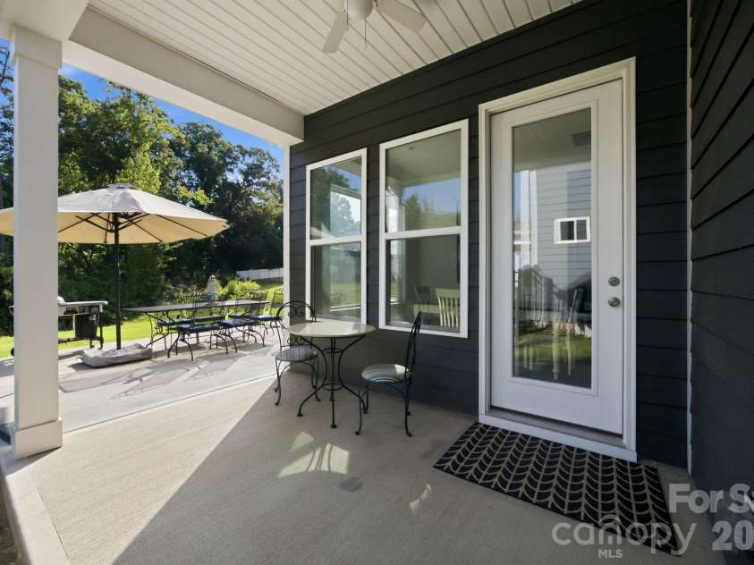131 Reids Cove Drive, Mooresville, NC 28117.  MLS# CAR4348972, YatesRealty ID 14834. 