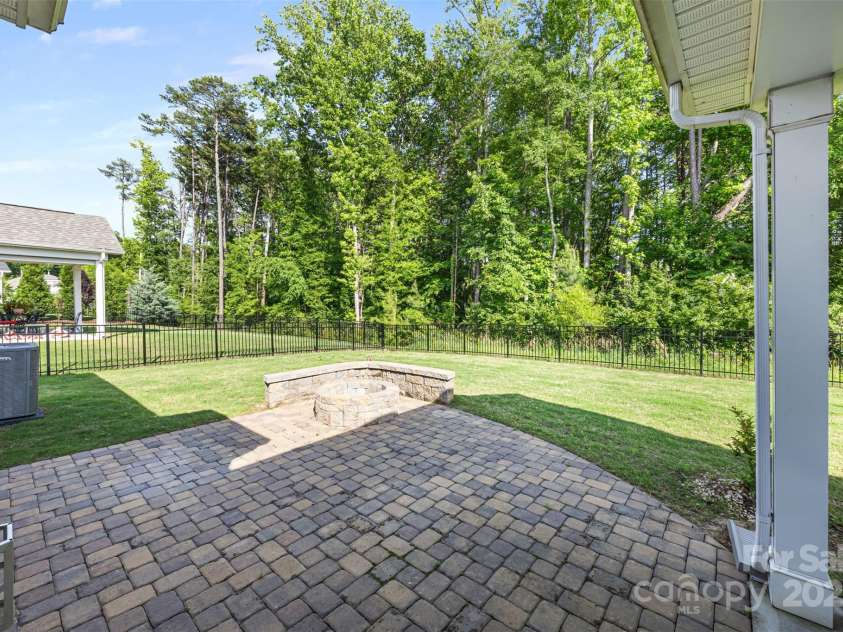 2658 Manor Stone Way, Indian Trail, NC 28079.  MLS# CAR4259713, YatesRealty ID 14835. 
